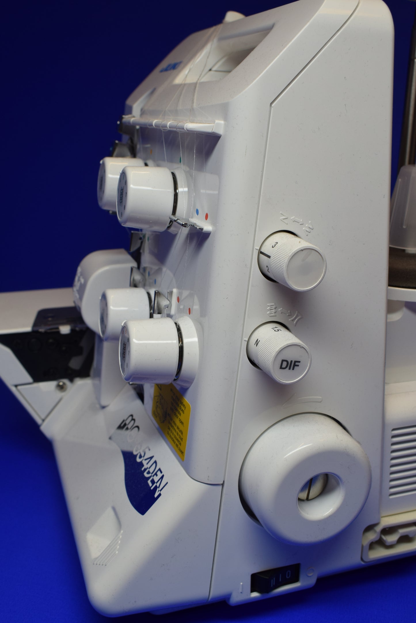 JUKI MO-654DEN Overlocker